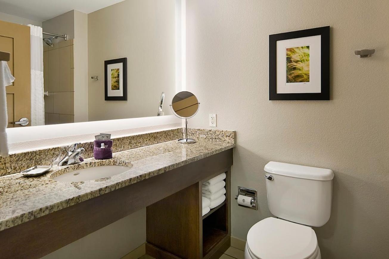 Clubhouse Hotel And Suites Pierre Εξωτερικό φωτογραφία