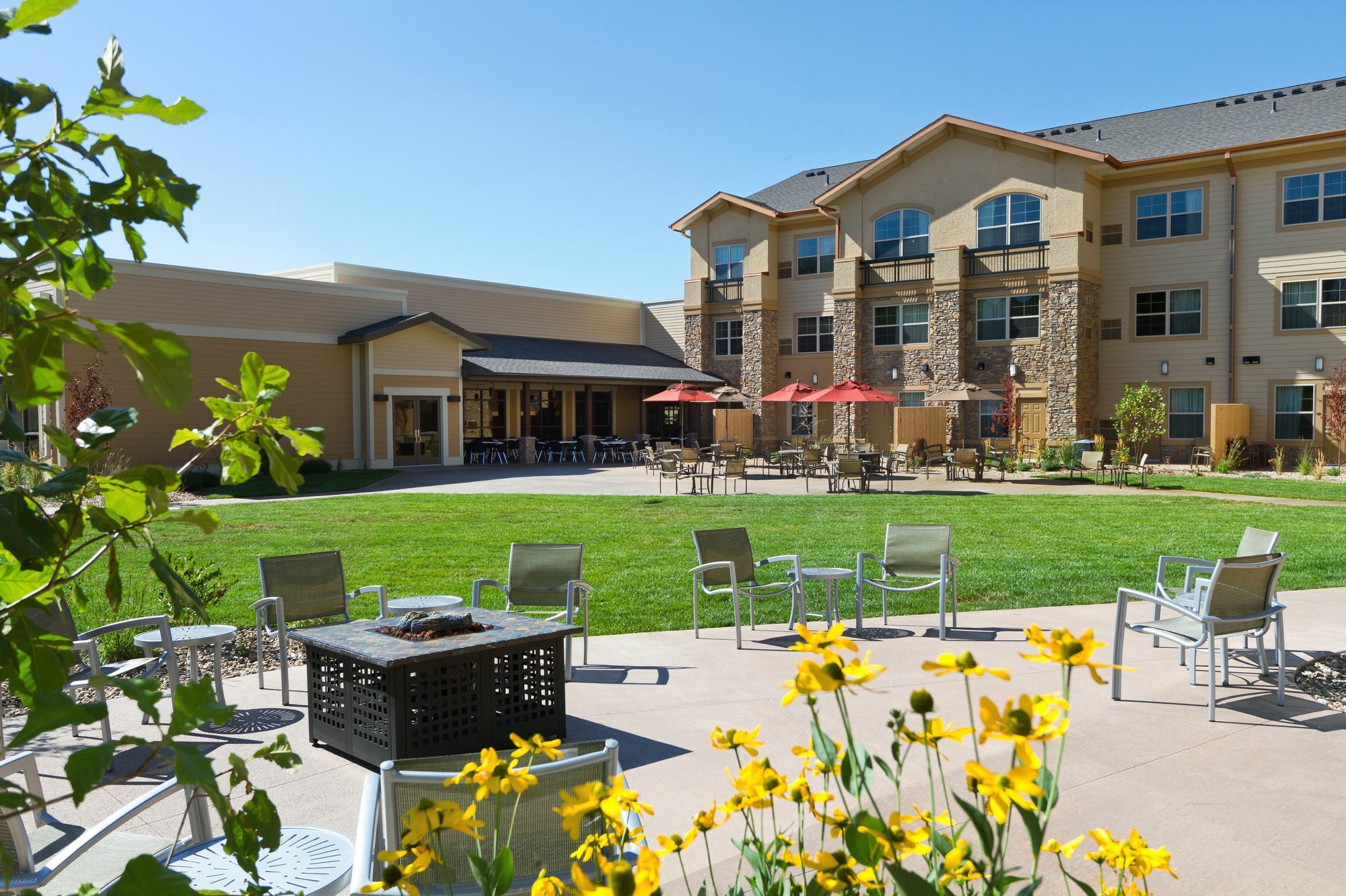 Clubhouse Hotel And Suites Pierre Εξωτερικό φωτογραφία