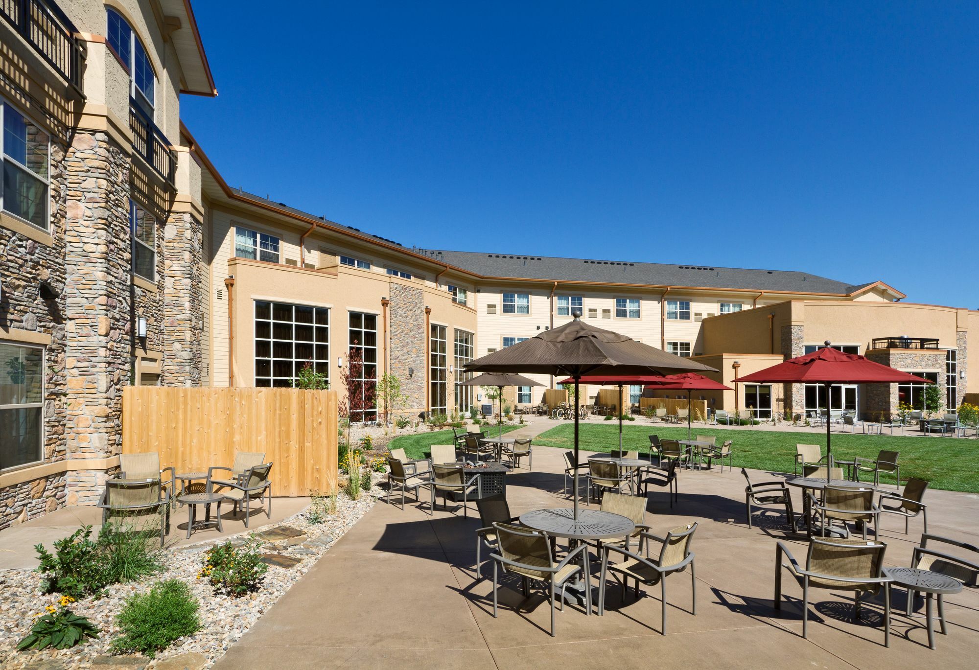 Clubhouse Hotel And Suites Pierre Εξωτερικό φωτογραφία