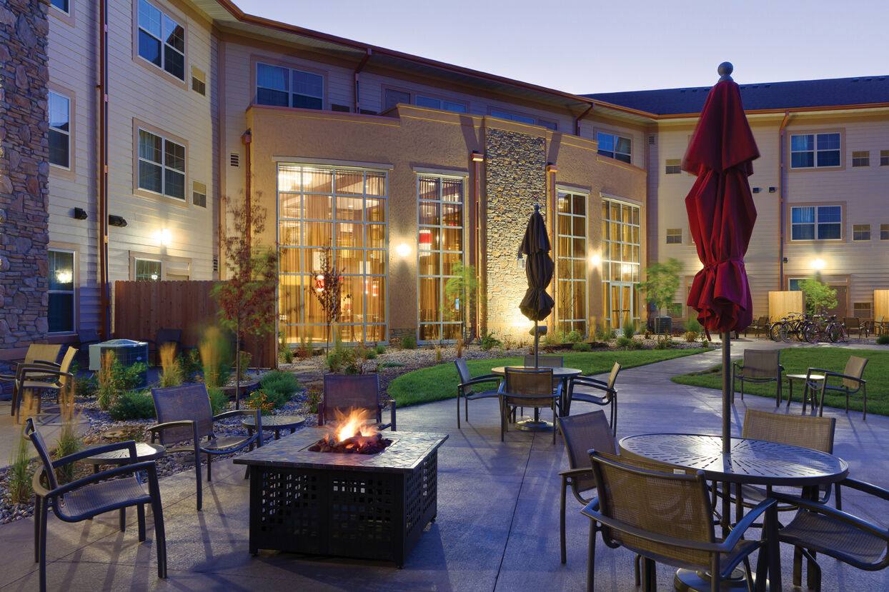 Clubhouse Hotel And Suites Pierre Εστιατόριο φωτογραφία